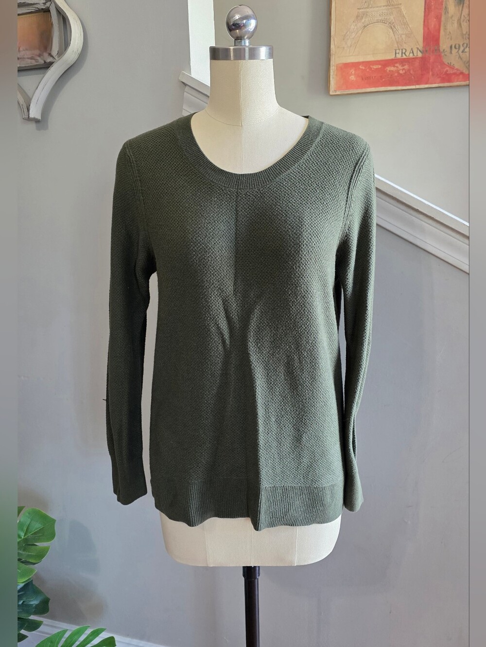 GAP Sweater Green Size Medium